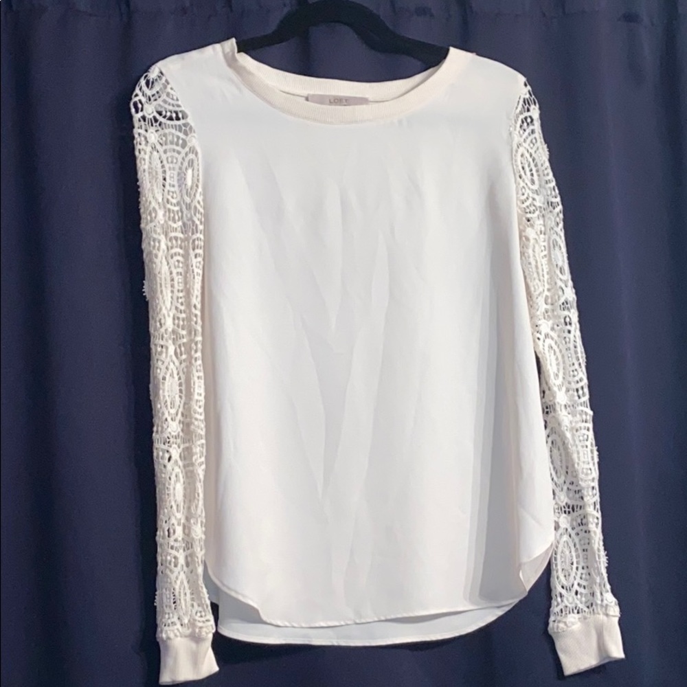 🌸EUC ANN TAYLOR LOFT blouse